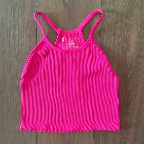 Free People Tops - NWOT Free People Happiness Runs Crop- size XS/S